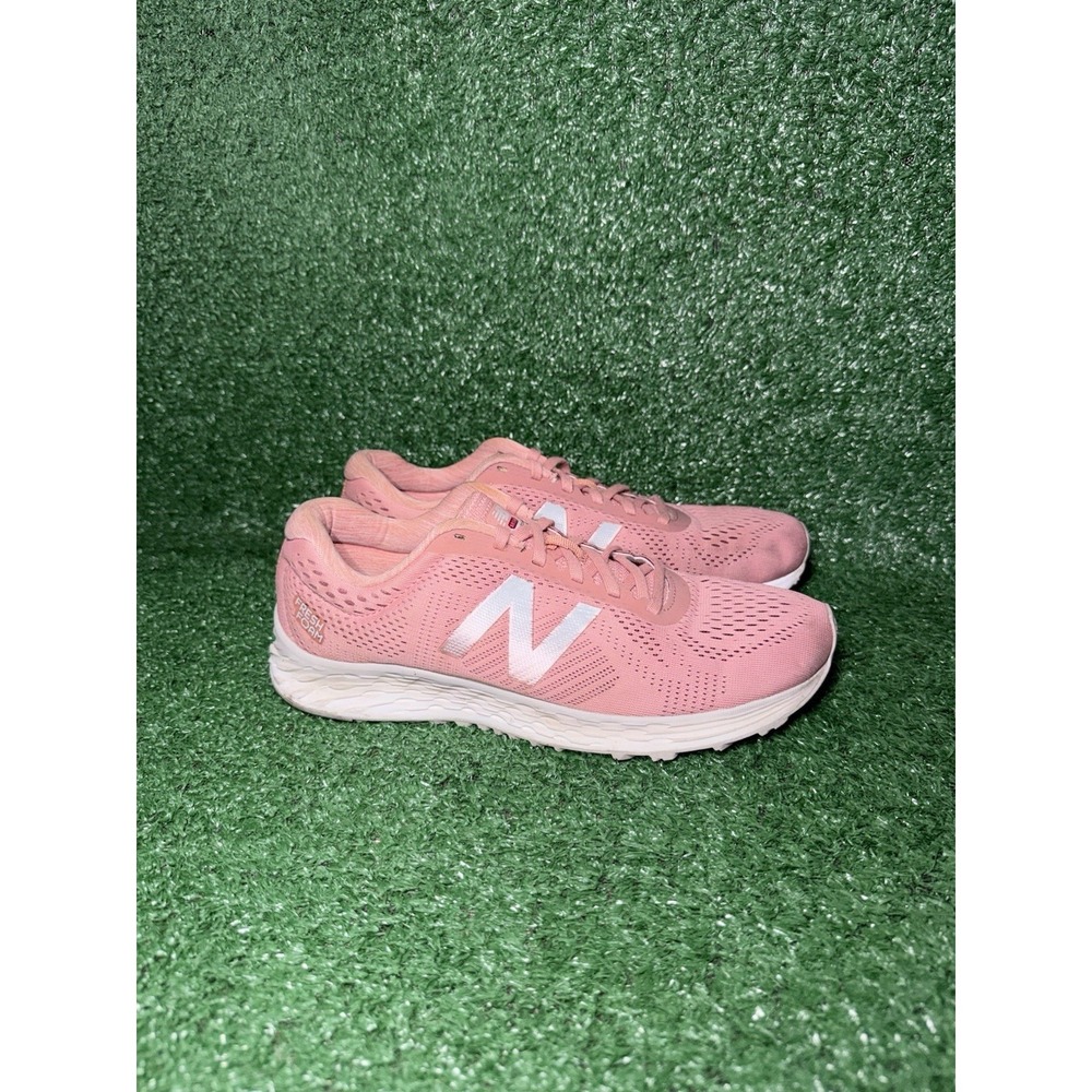 New Balance Womens Size 8.5 Fresh Foam Arishi Red Running Shoes Comfort Sneakers